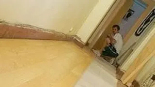 PARCHETUL ORIGINAL, CONCURAT DE CEL DIN DESEURI SI PLASTIC