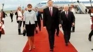 FEMEI FRUMOASE LA SUMMIT-UL NATO