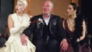 TEATRUL DE COMEDIE PREZINTA ESCU
