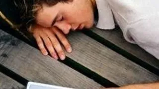 SOMNUL DIN TIMPUL NOPTII ESTE VITAL PROCESULUI DE MEMORARE
