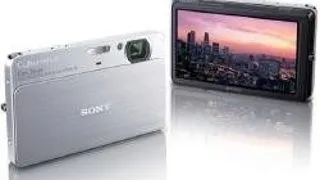 DOUA MODELE SUPER-SLIM DE CAMERE FOTO DE LA SONY