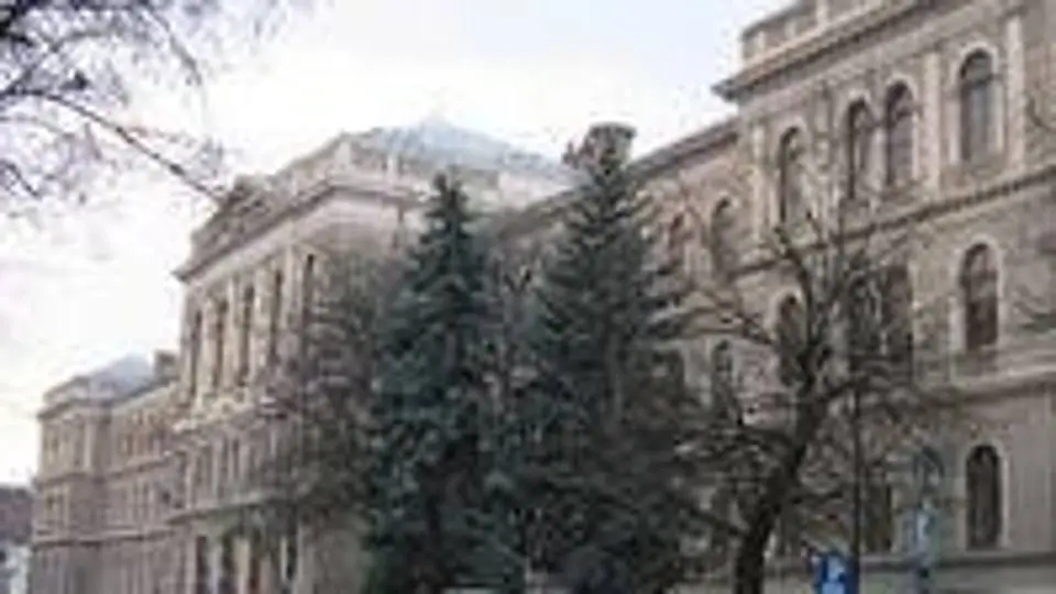 1/19351