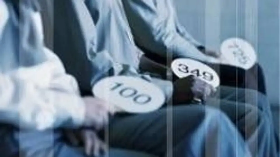 3/323